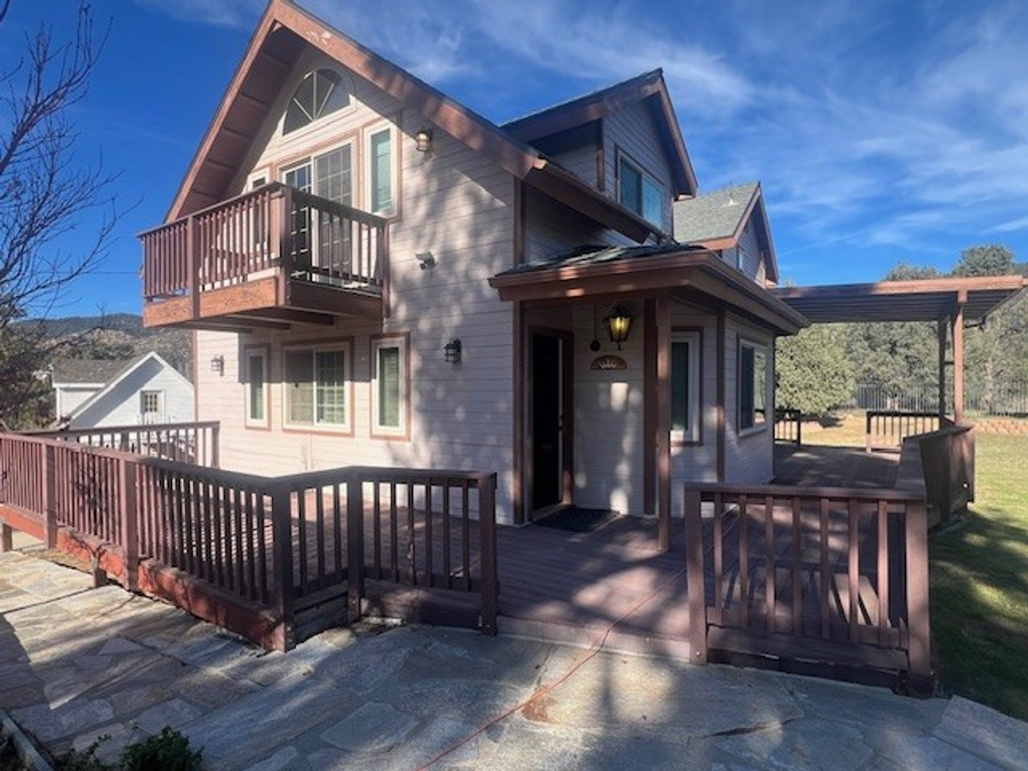 Frazier Park House: 1132 Snowbird Drive