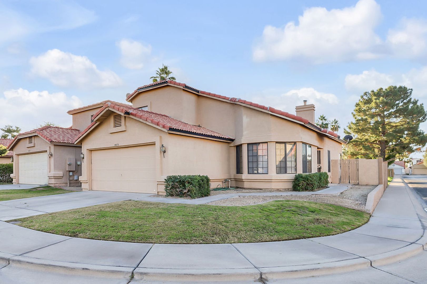 Phoenix House: 4413 E Hiddenview Drive