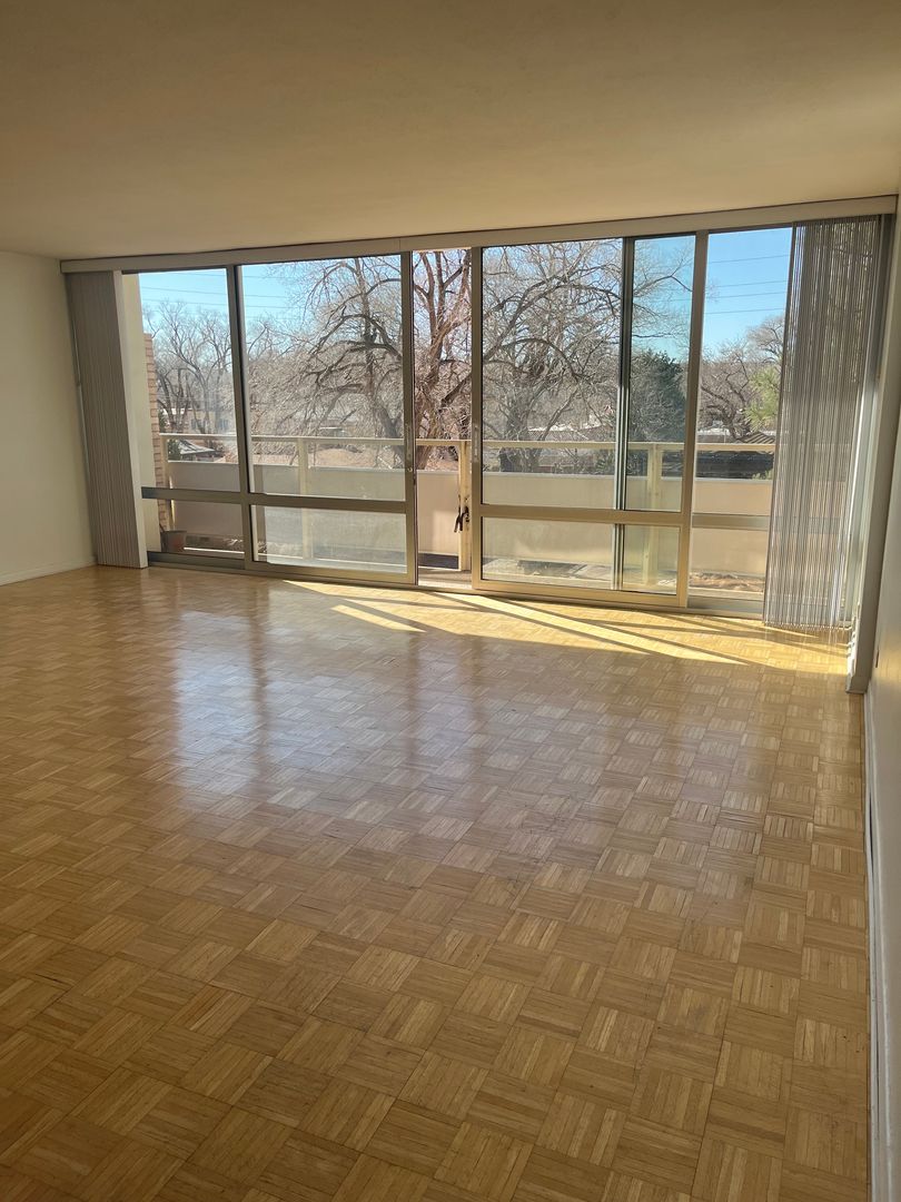 Albuquerque Condo: 1331 Park Ave. SW Unit 306