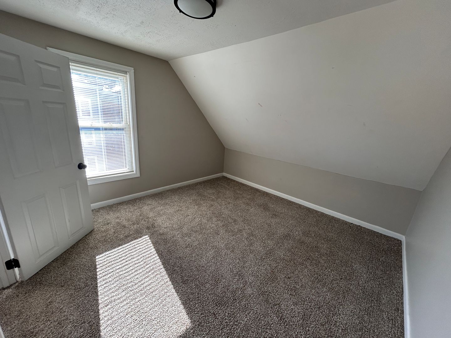 West Manchester Apartment: 308 Bartlett St.