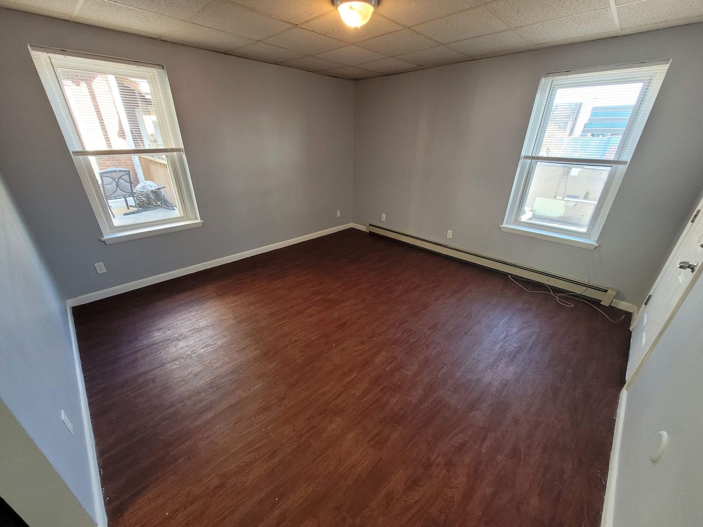 Manchester Apartment: 1358 Elm St.