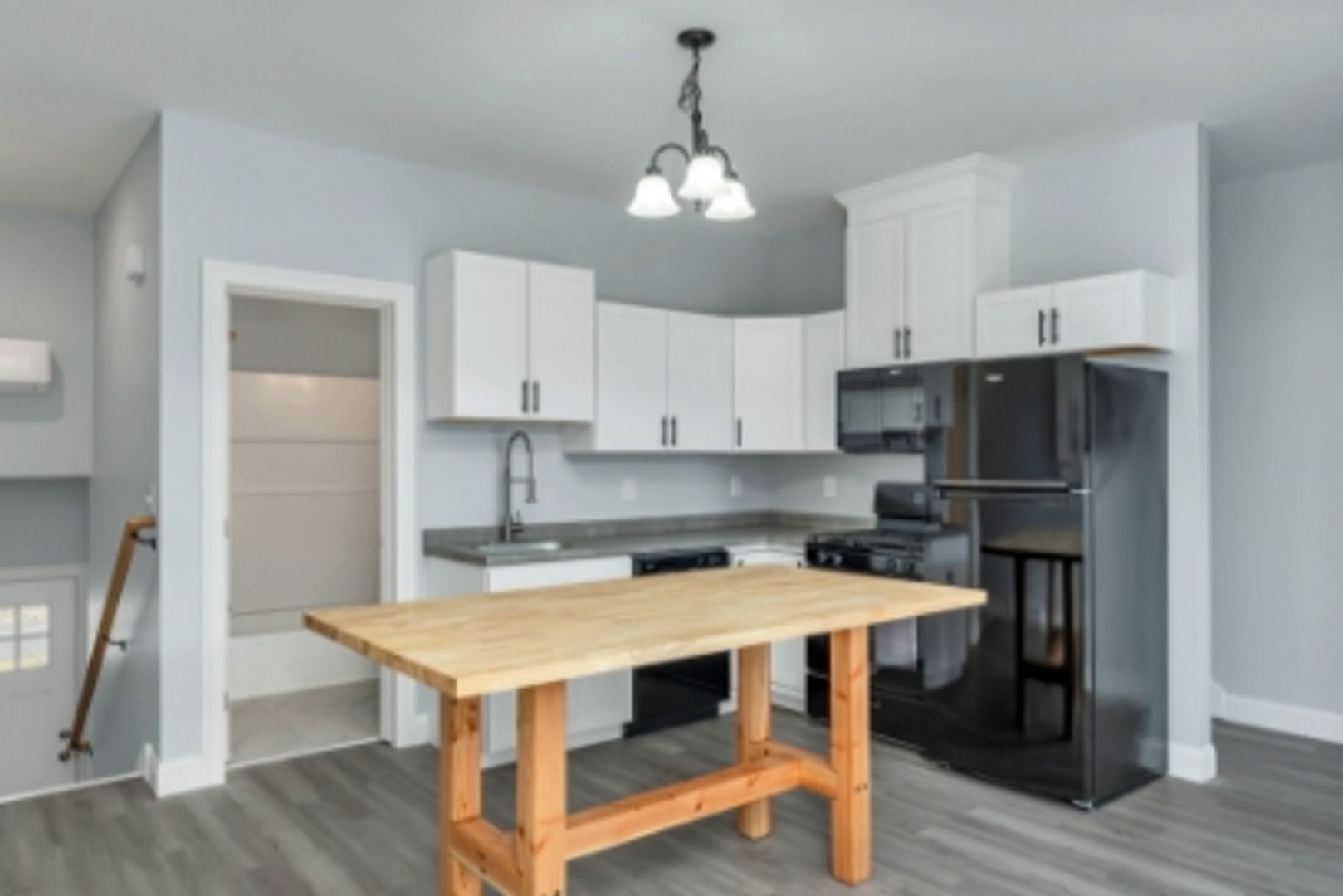 Ashland Apartment: 65 Main Street