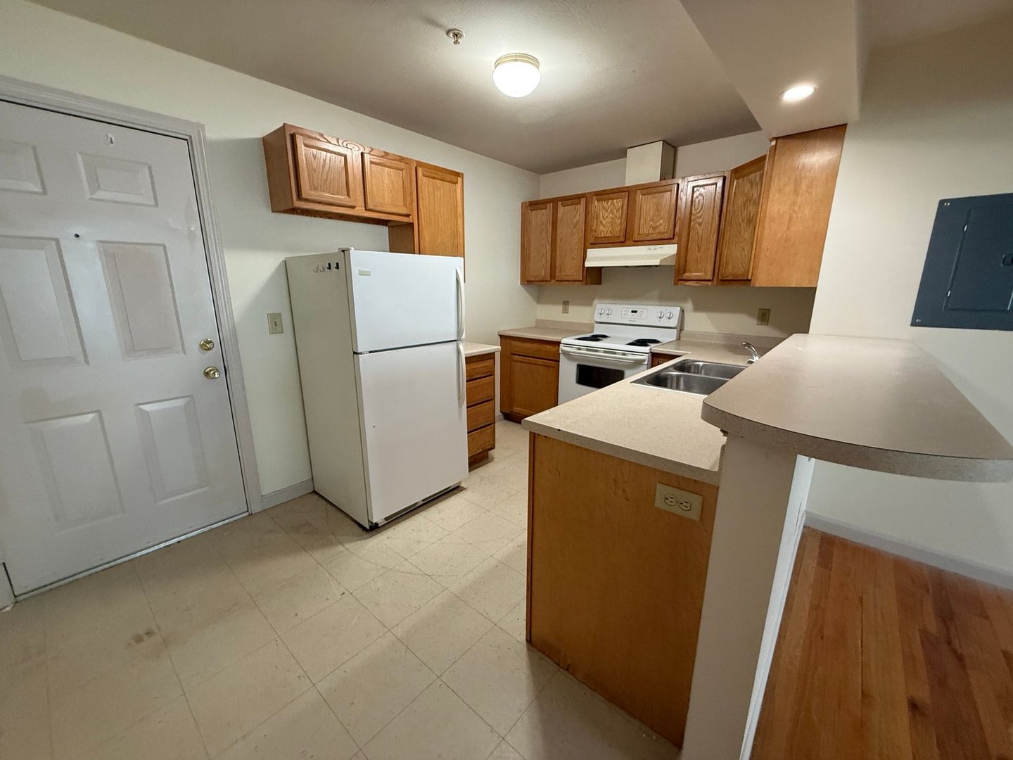 West Manchester Apartment: 99 Fourth St.