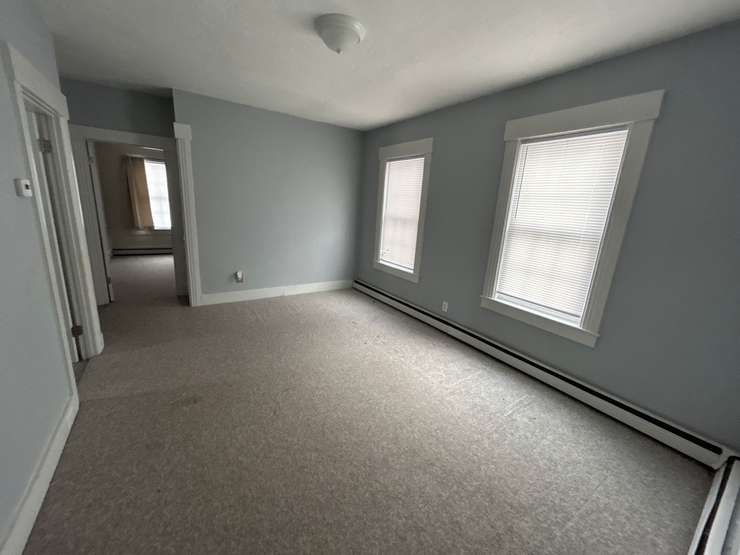 Manchester Apartment: 96 School Street #1