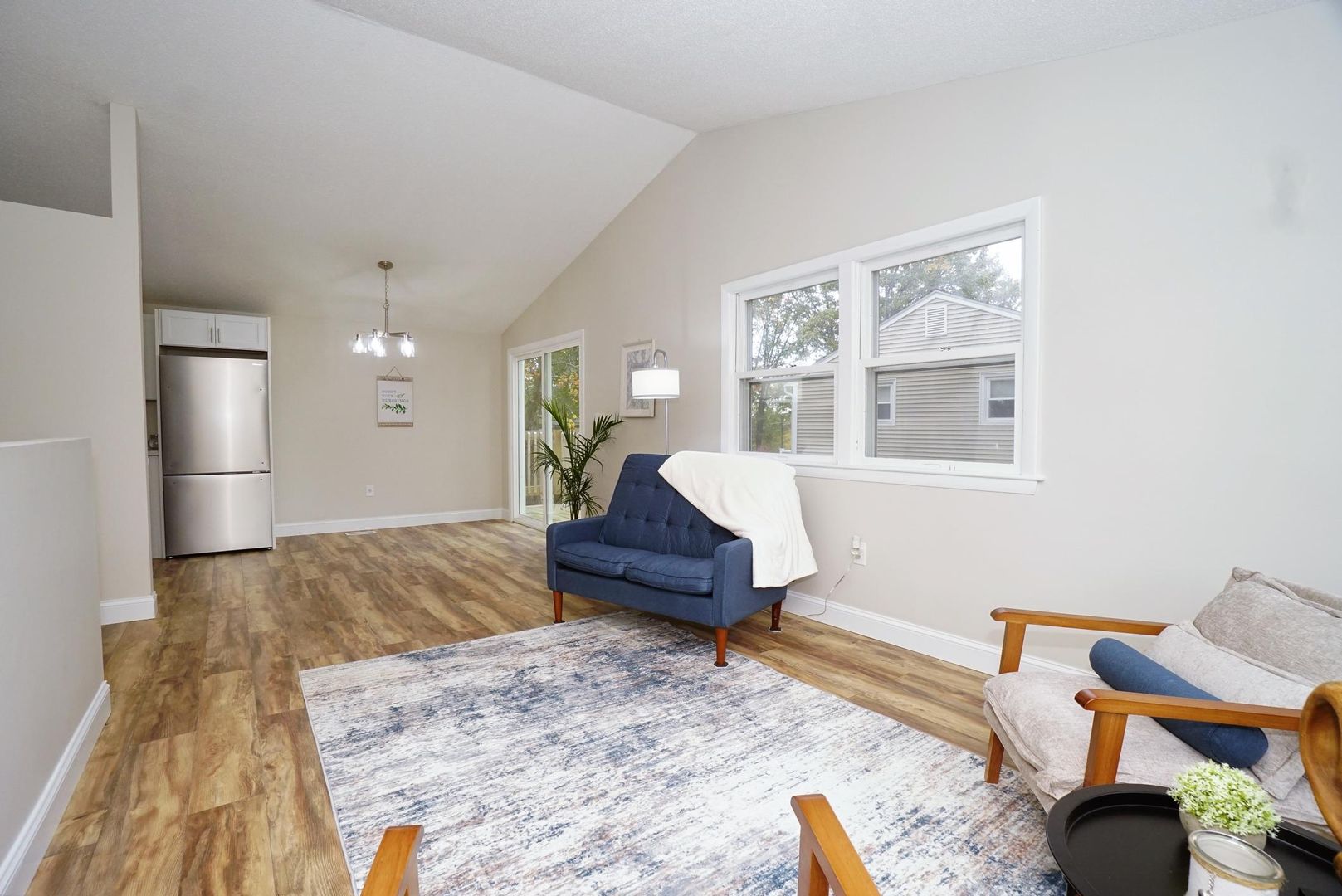 42 Woodfield St 4 of 8