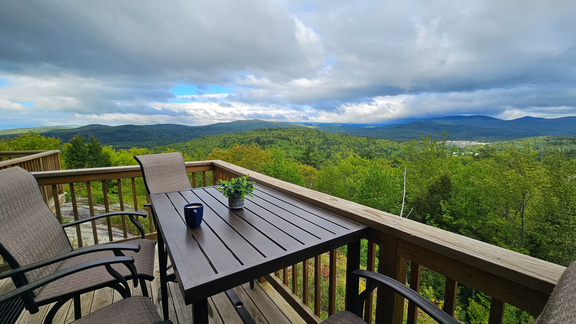 Campton Condo: 178 Pinnacle Road