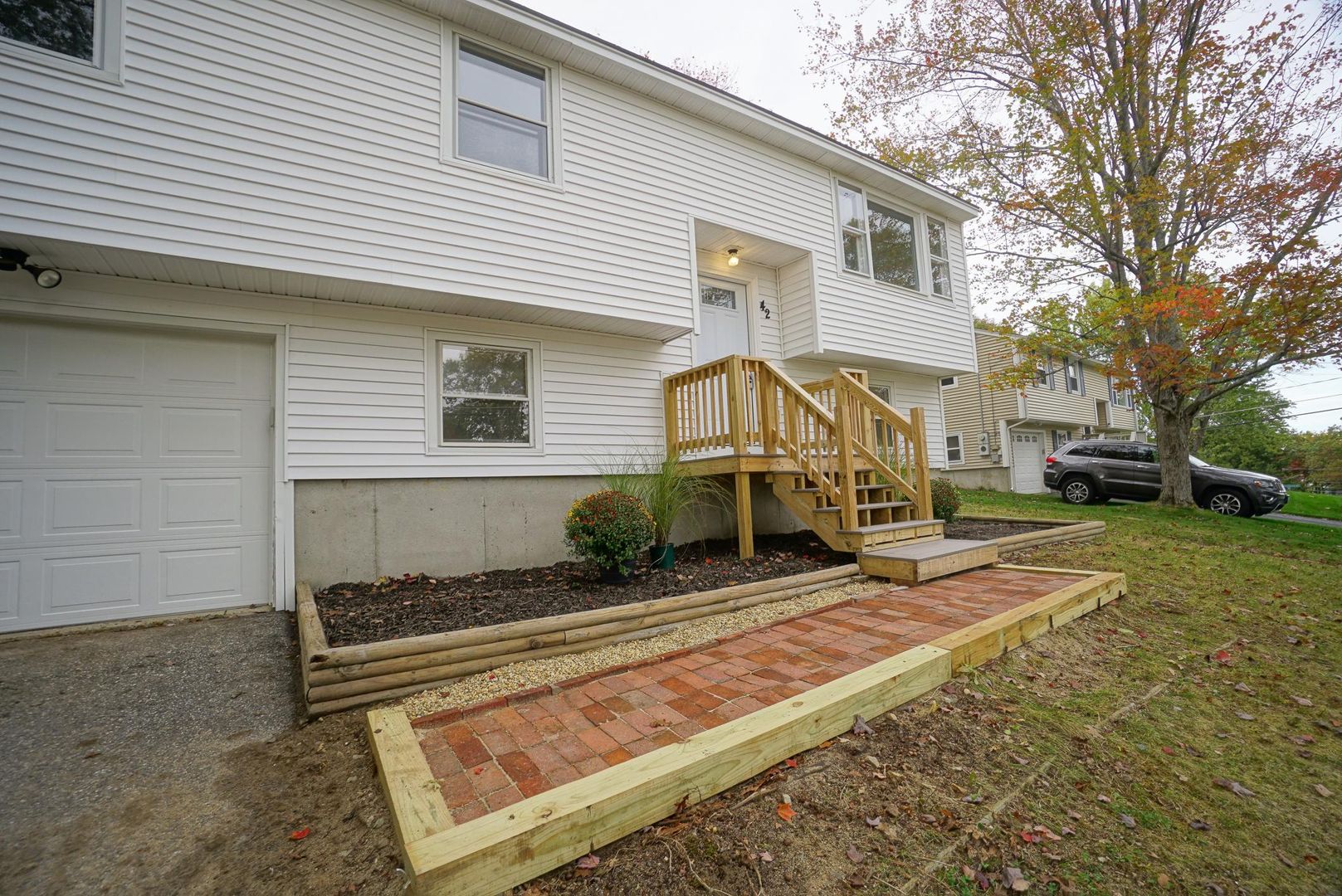 42 Woodfield St 2 of 8