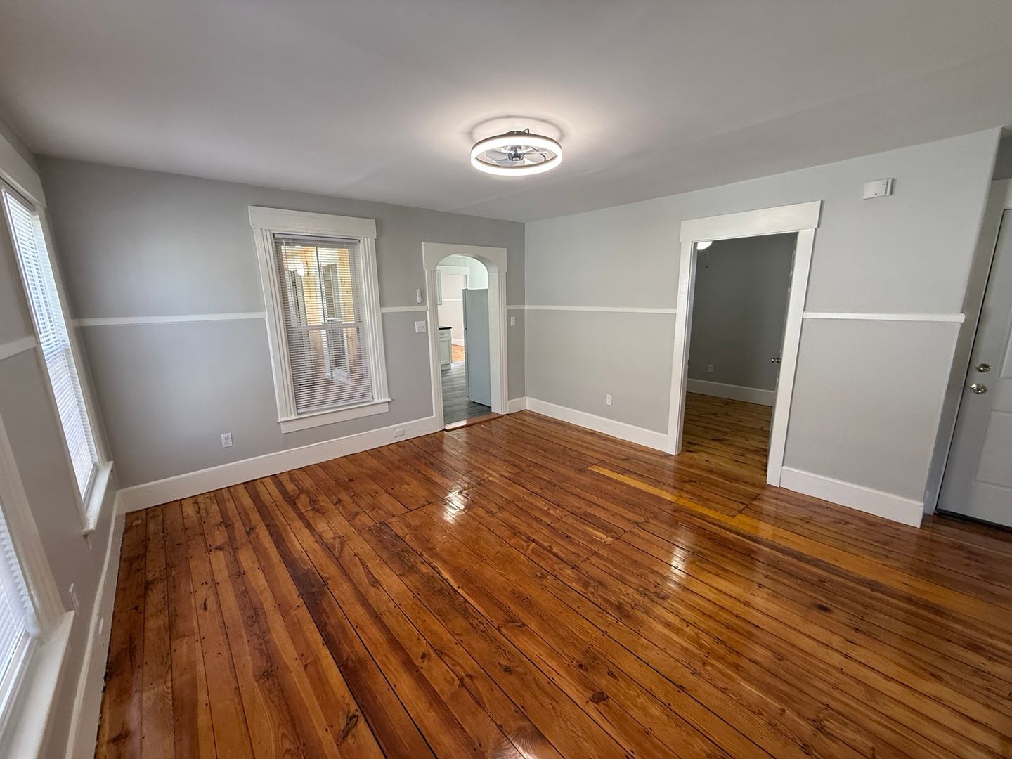 Manchester Apartment: 319 Cedar St