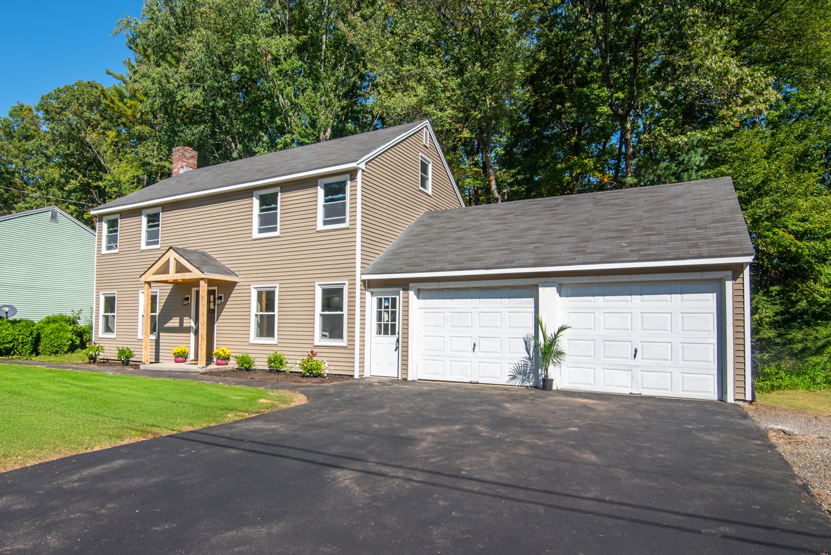 Nashua House: 11 Chatham St