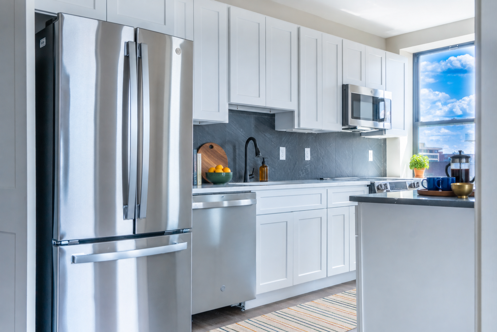 Penthouse Corner w/ Unmatched Views - 5th floor - 1 bed/1 bath - $2395 - Downtown Manchester 6 of 12