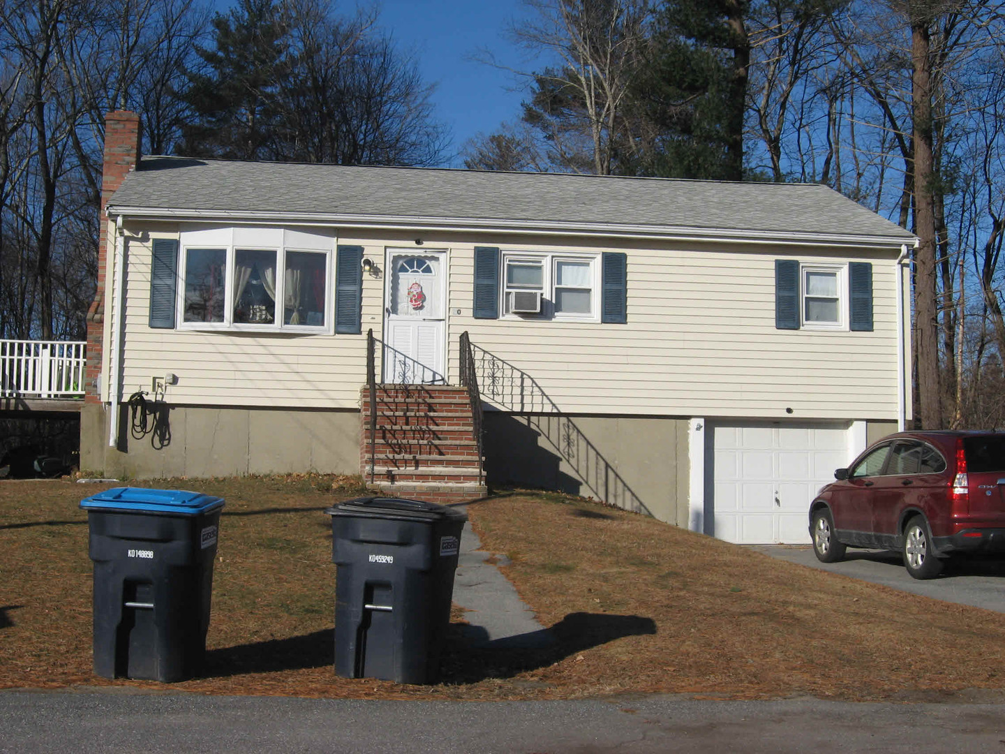 Salem House: 20 Spencer Ave