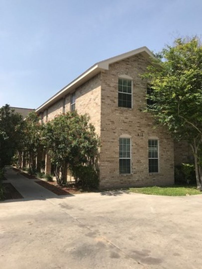 MCALLEN Apartment: 915 & 917 GALVESTON AVE.
