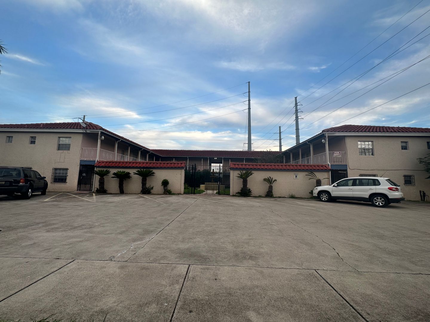 McALLEN Apartment: 4616 N. "D" ST.