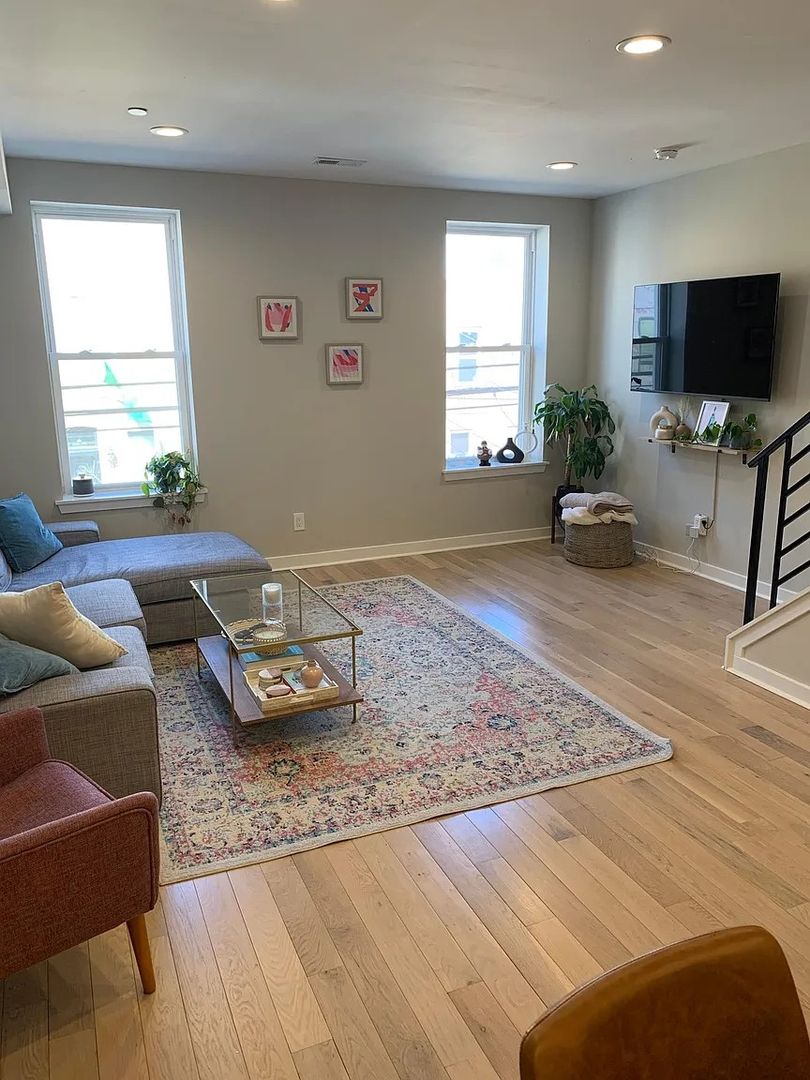 Philadelphia Apartment: 1520 Catharine St