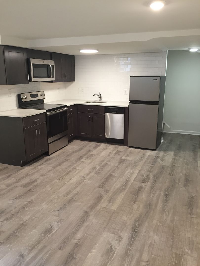 Philadelphia Apartment: 623 S 16th St