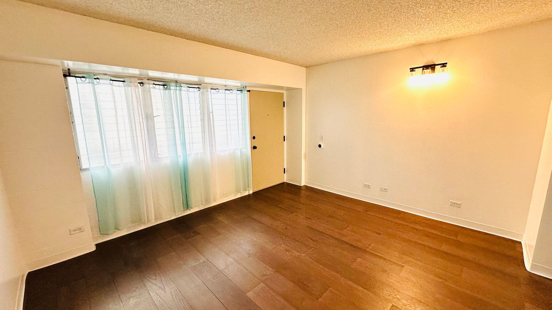 Honolulu Condo: 1516 Ward Avenue