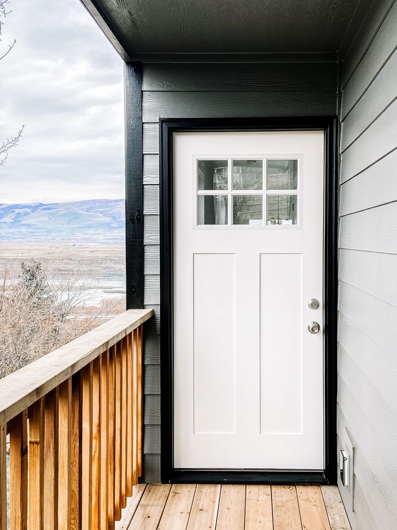 The Dalles House: 2725 E 9th St.