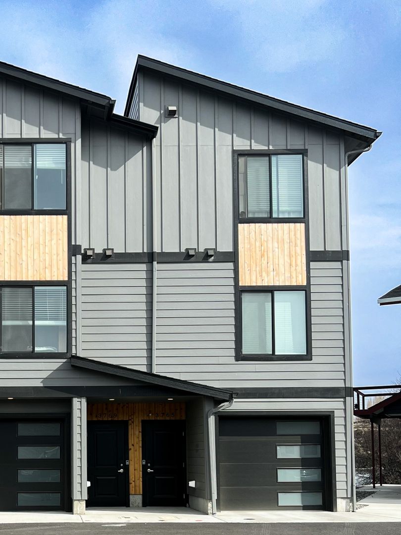 The Dalles Apartment: 3785 - 3787 Klindt Dr