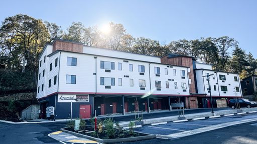 Modern One-Bedroom Apartments in Hood River!