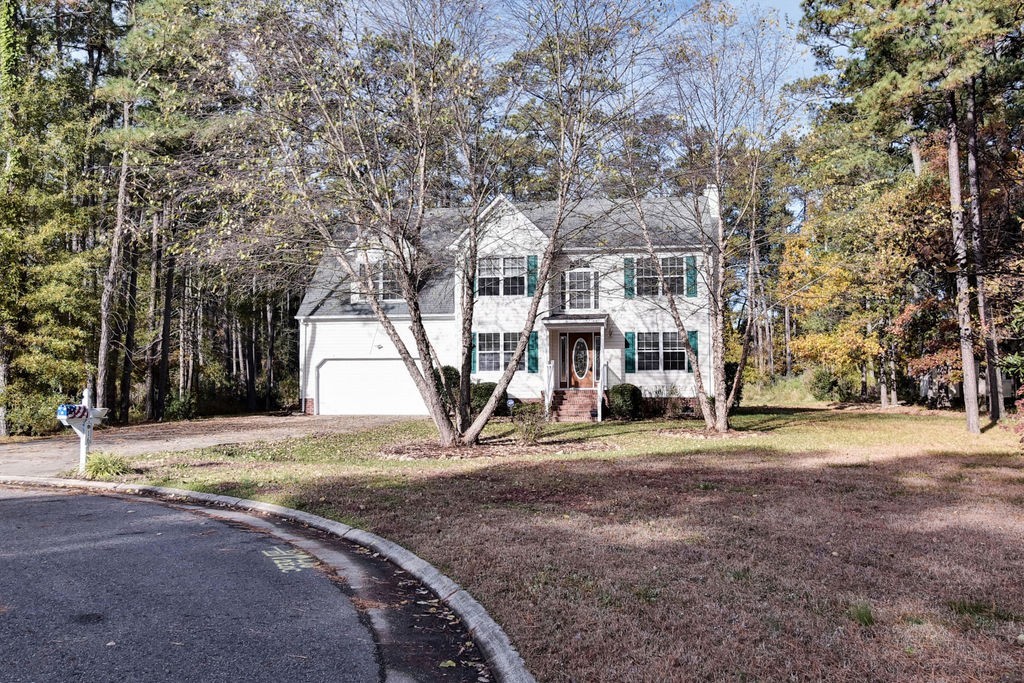 Poquoson House: 16 Evans Grove Drive