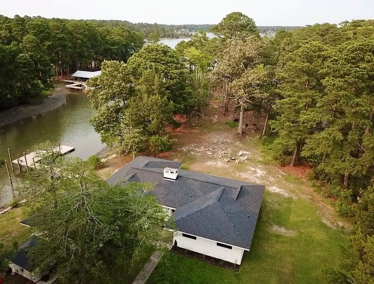Yorktown House: 305 Ship Point Road