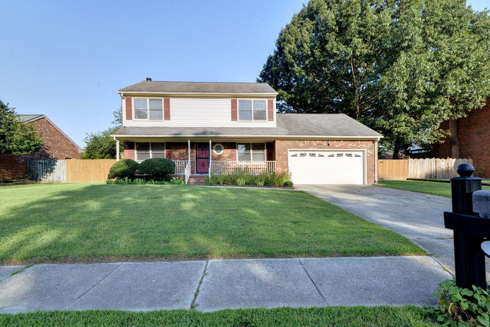 Hampton House: 16 Natalie Drive