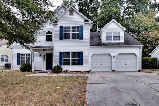 Lovely 4 bedroom Menchville home – photo 1