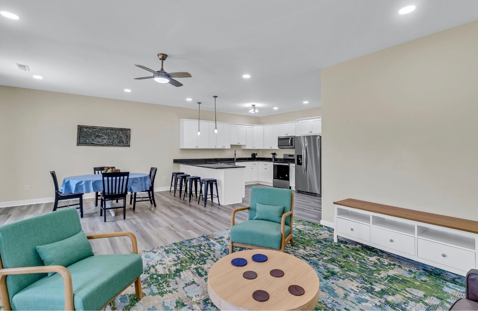 Kilmarnock Apartment: 710 James Jones Memorial Hwy