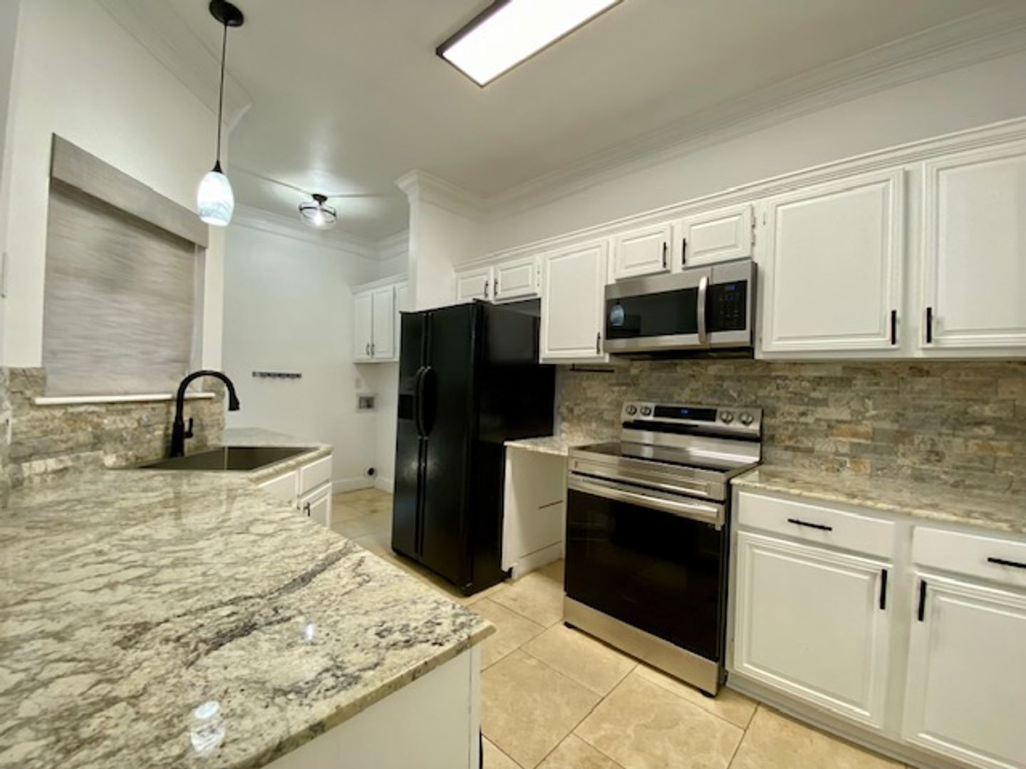 9221 Ellerbe Rd. Unit 9, Shreveport, LA 71106