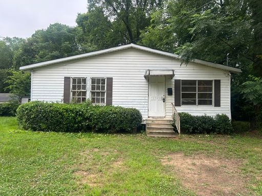 3 Bedroom / 1 Bath Home – photo 1