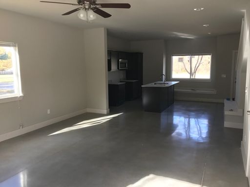 Great Townhouse - Close to Everything in Uptown – photo 1