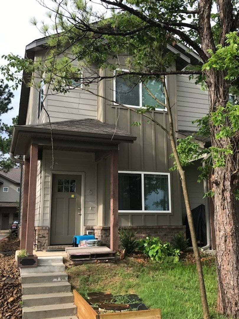 Appleby Townhomes 7 of 12