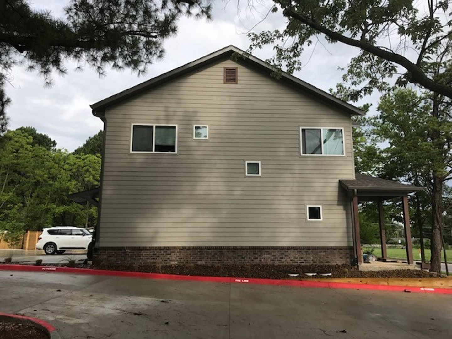 Fayetteville Apartment: 303/307 E Appleby Road