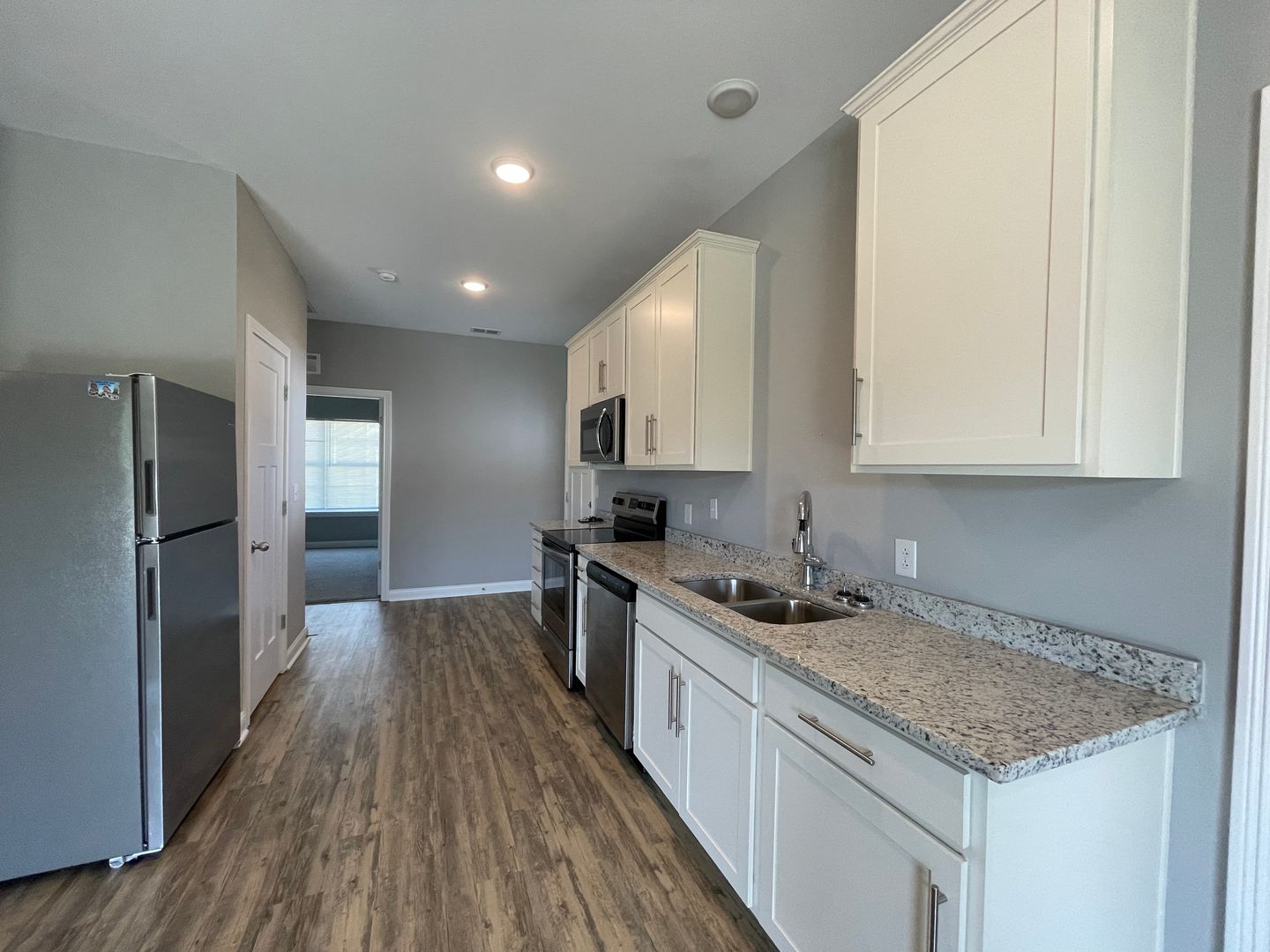 Winchester Apartment: 142 Bellbrook Lane