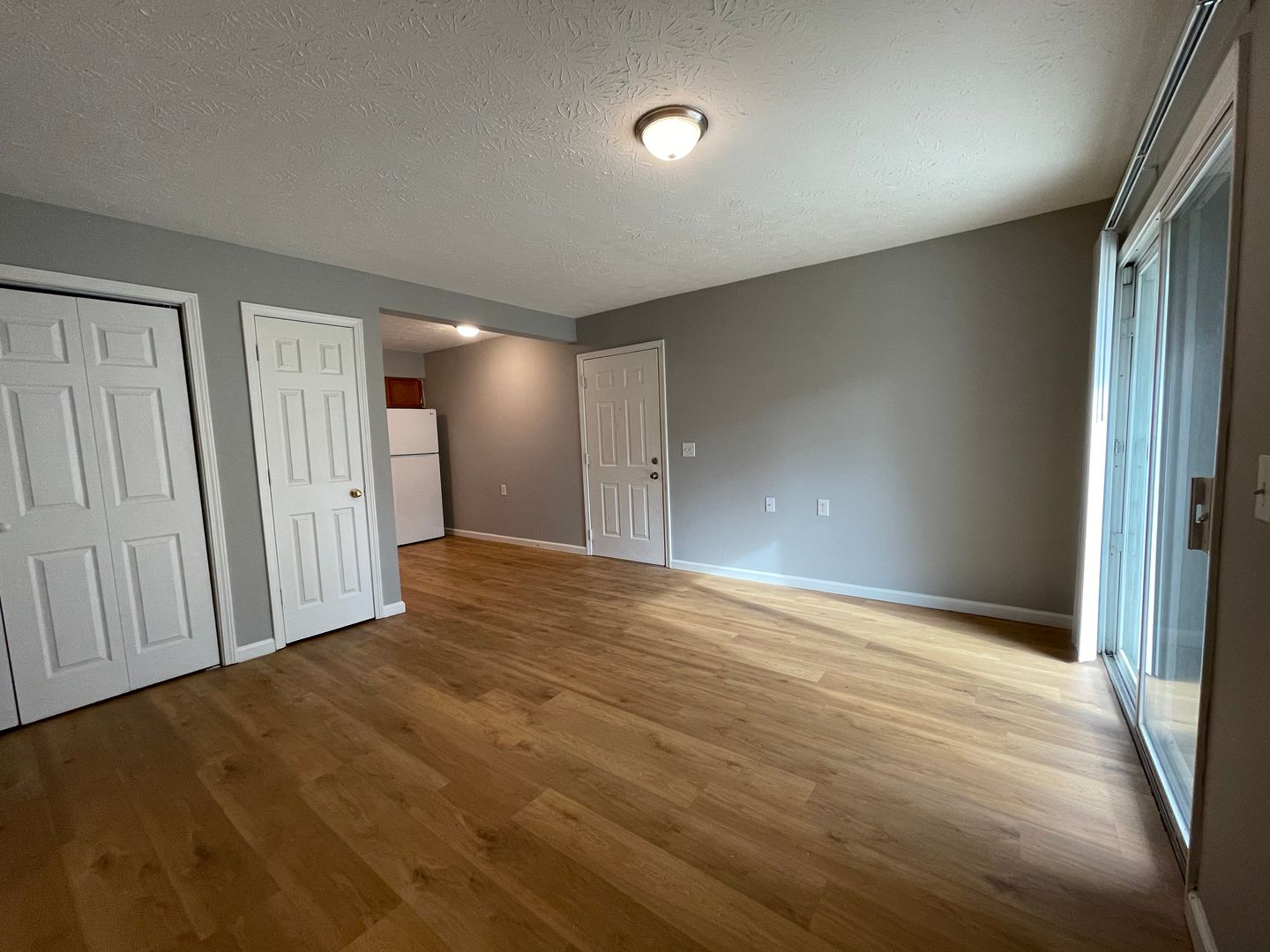 Winchester Apartment: 200 Hubbard Rd