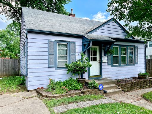 2 bedroom single family home – photo 1