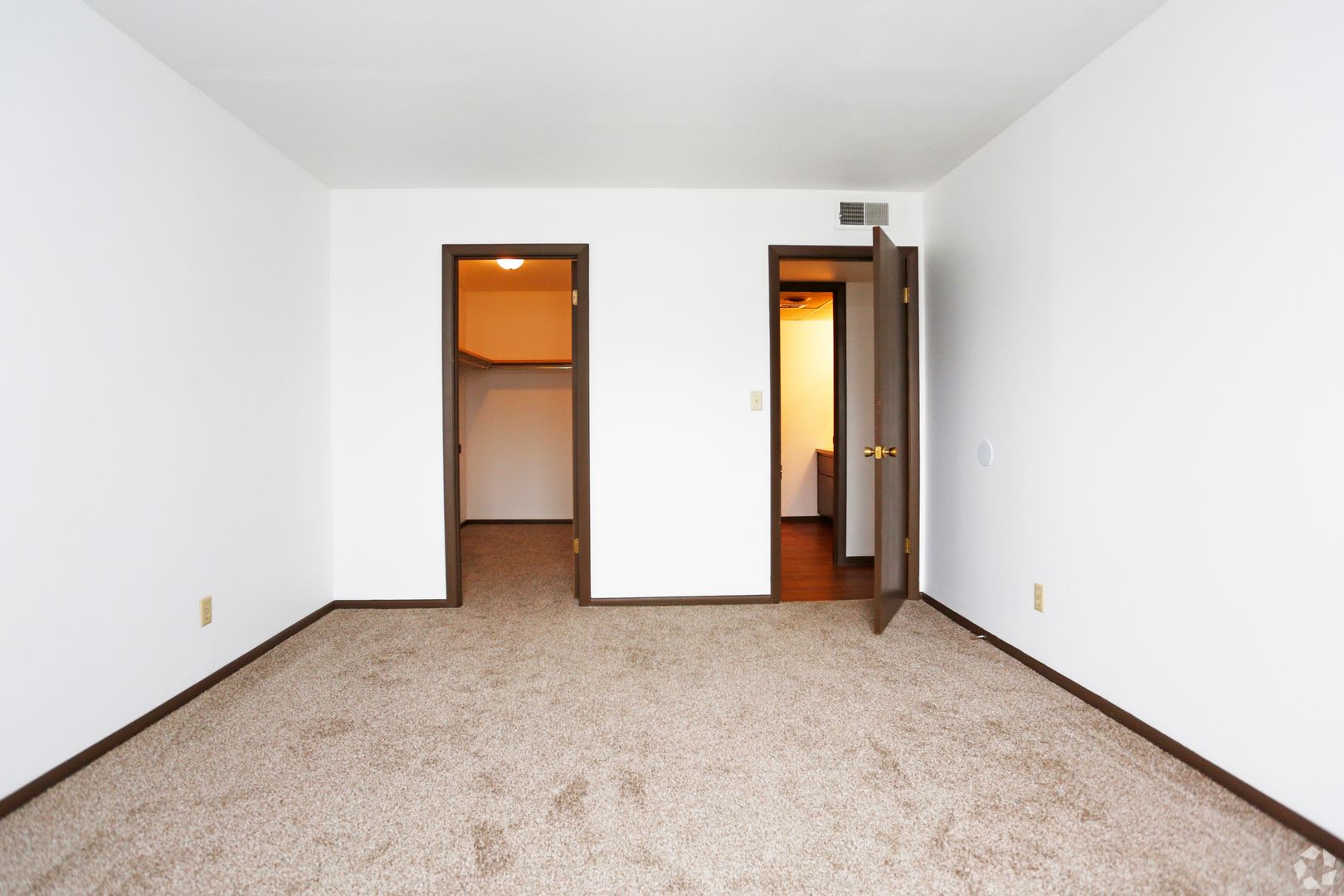 Peoria Apartment: West Crestwood Drive