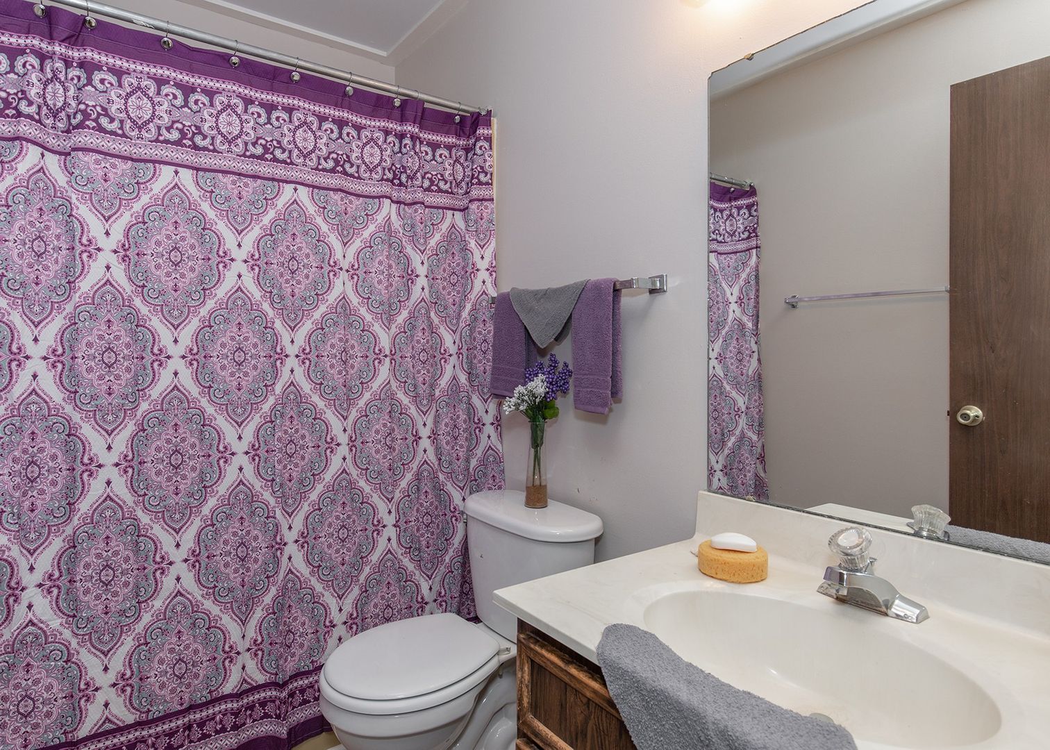 Bettendorf Apartment: 905 17th Street