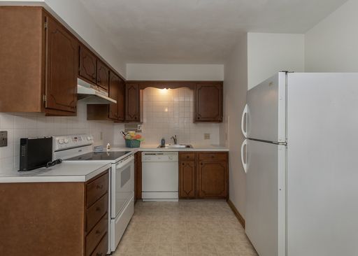 2 bed 1 bath HEAT, WATER included in the rent