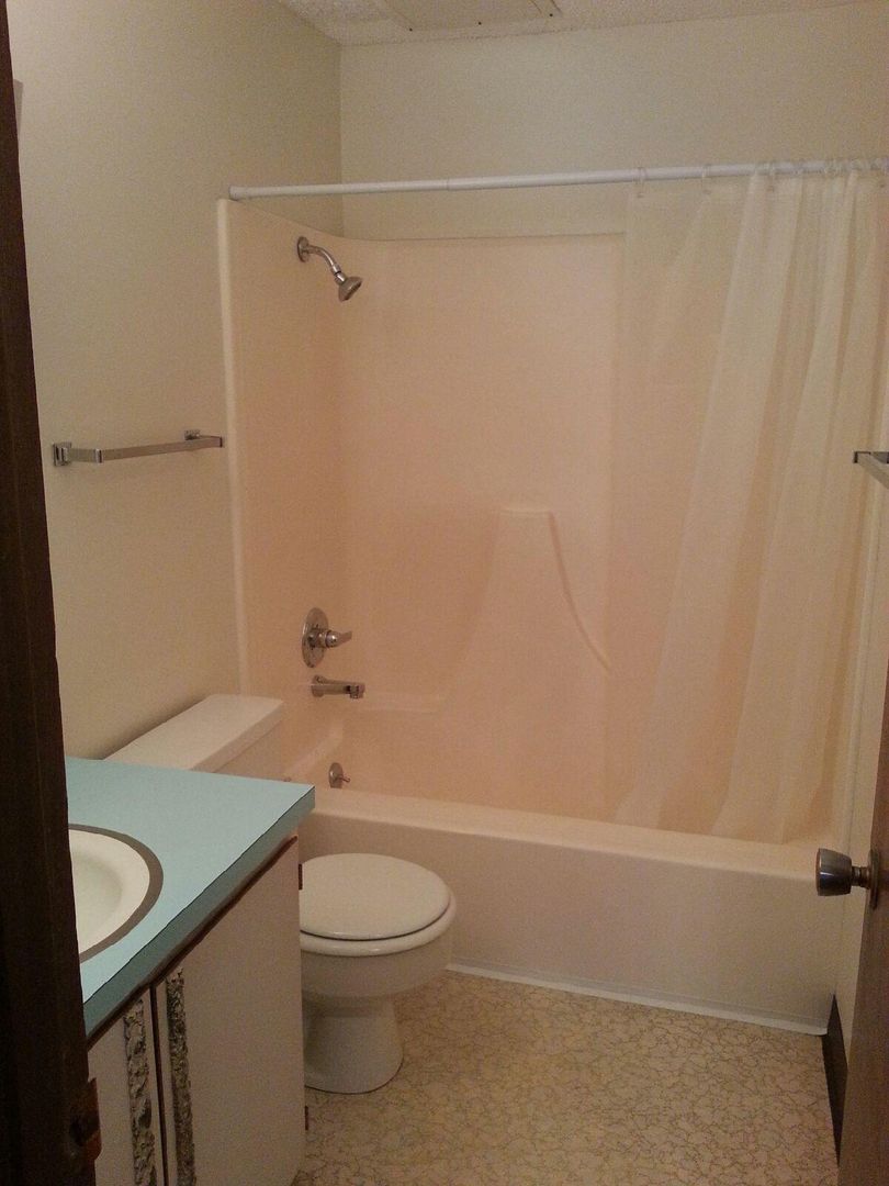 Ames Apartment: 4112-4400 Westbrook Drive
