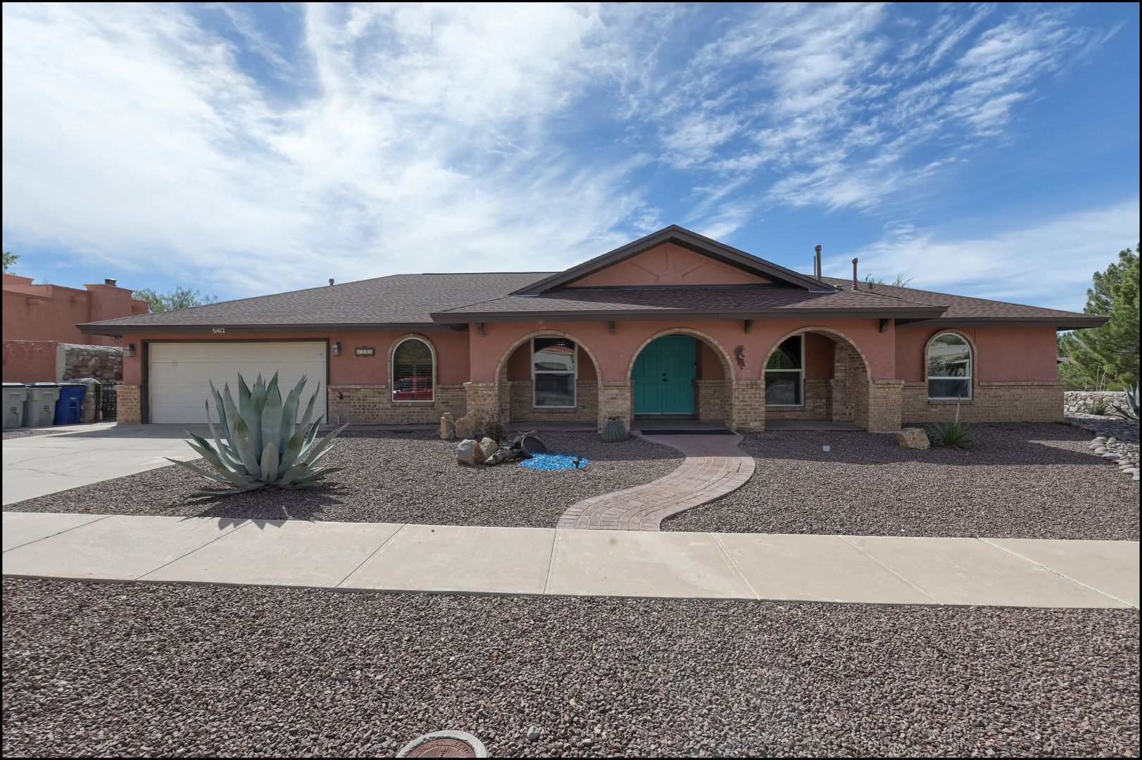 El Paso House: 6412 Via Aventura