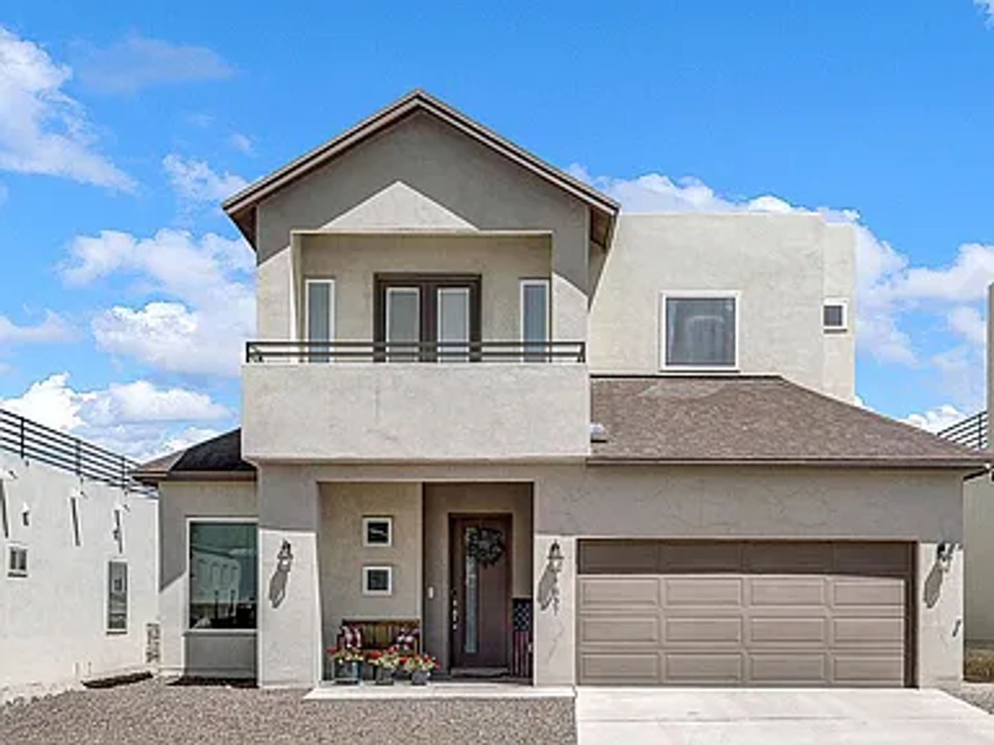 El Paso House: 7837 Enchanted View Dr
