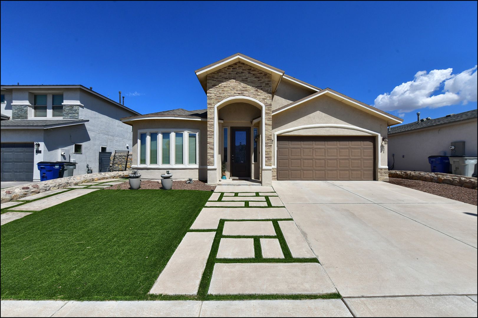 El Paso House: 221 Jennice Circle