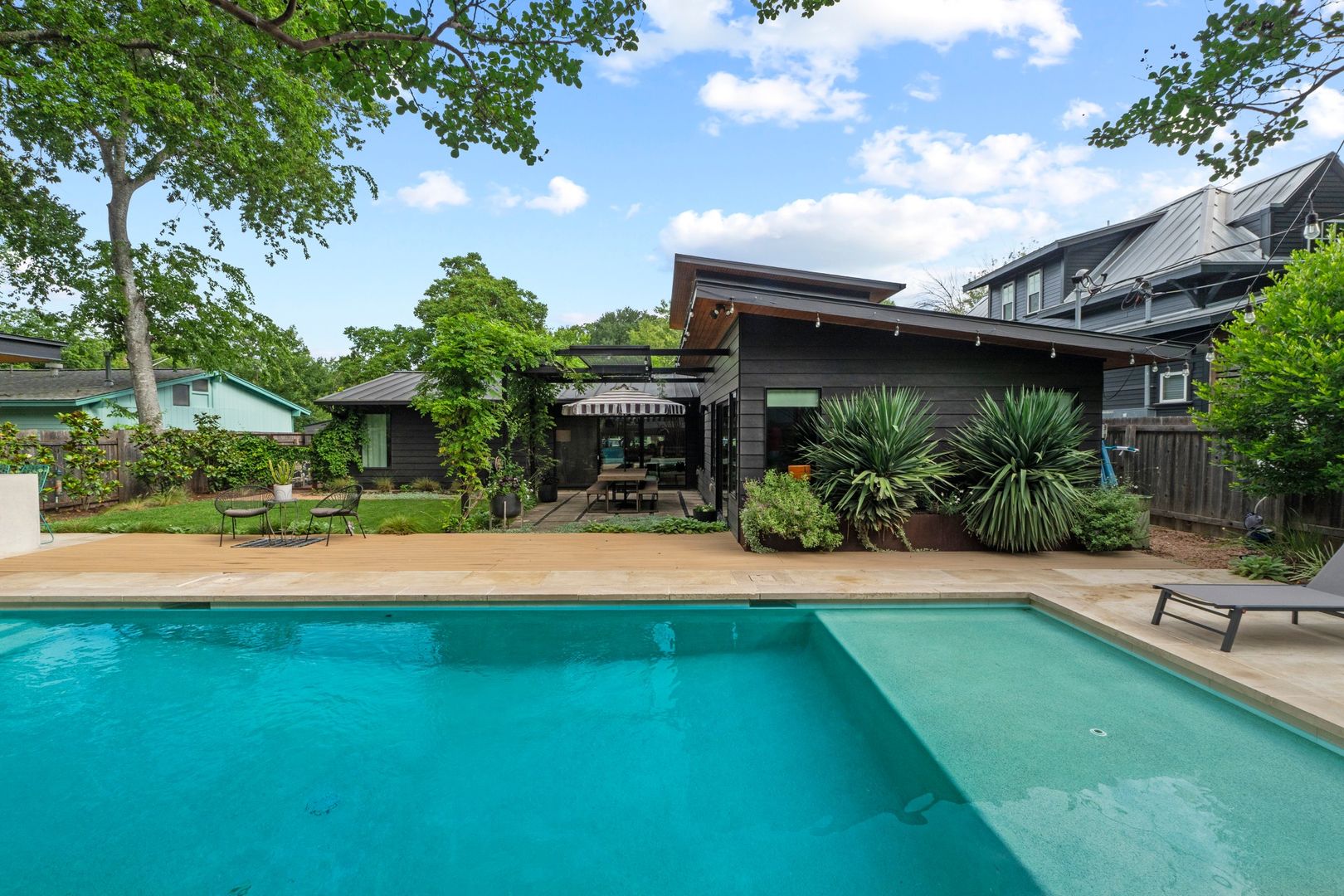 Austin House: 3205 Locke Ln