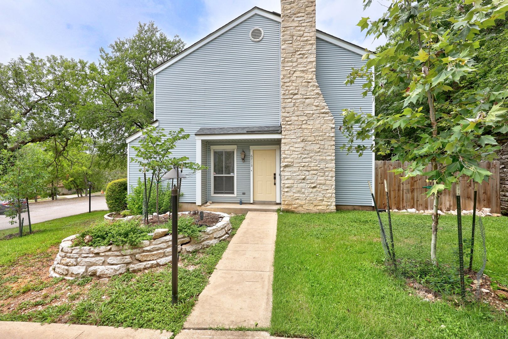 Austin Townhome: 6715 Old Quarry Lane