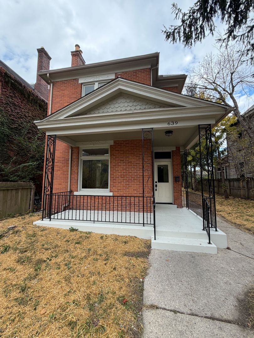 Columbus House: 639 S Ohio Ave