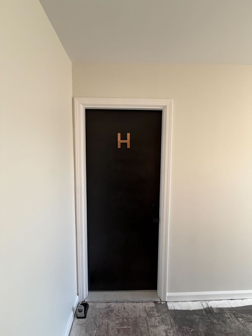 Columbus Apartment: 2080 E 5th Ave,