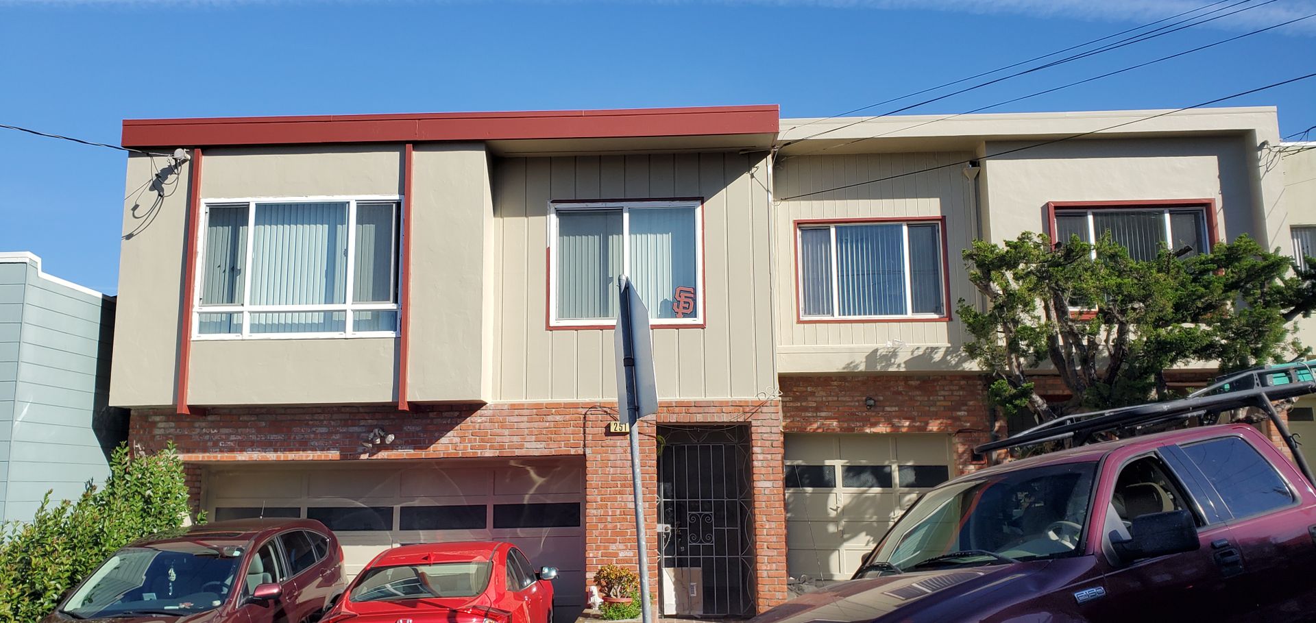 Daly City House: 263 Wellington Avenue