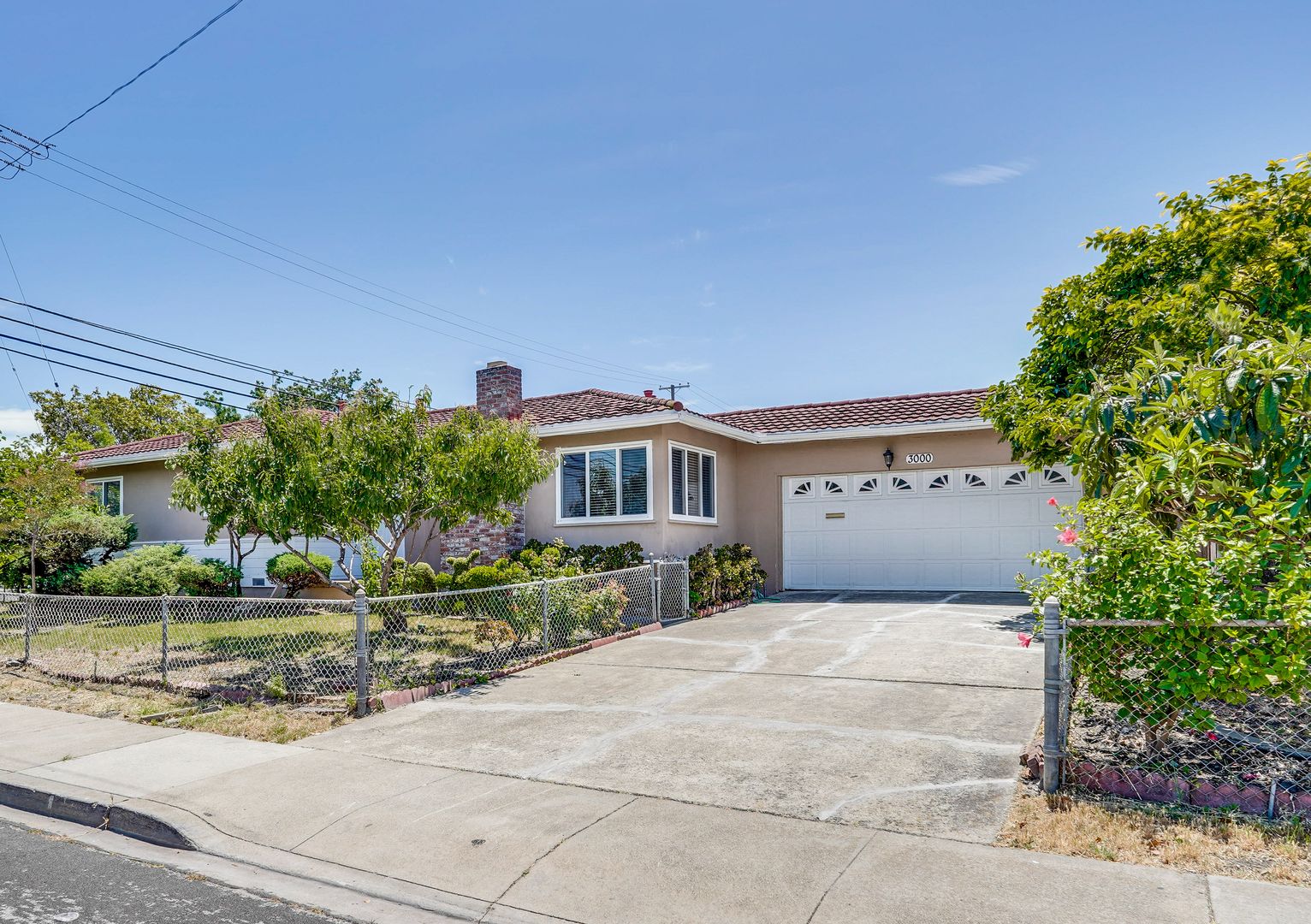 Santa Clara House: 3000 Santa Maria Ave