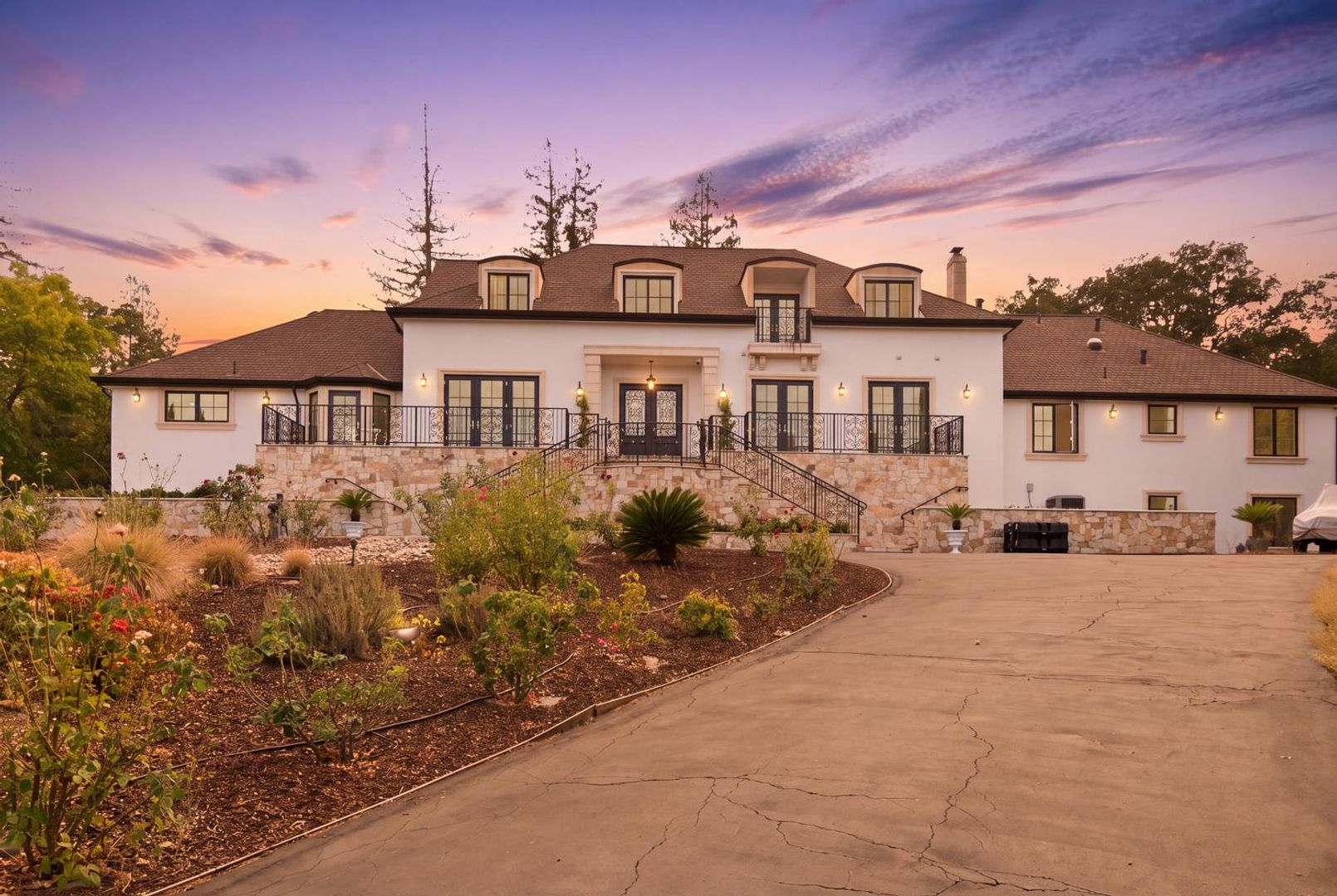 Monte Sereno House: 15943 Viewfield Road